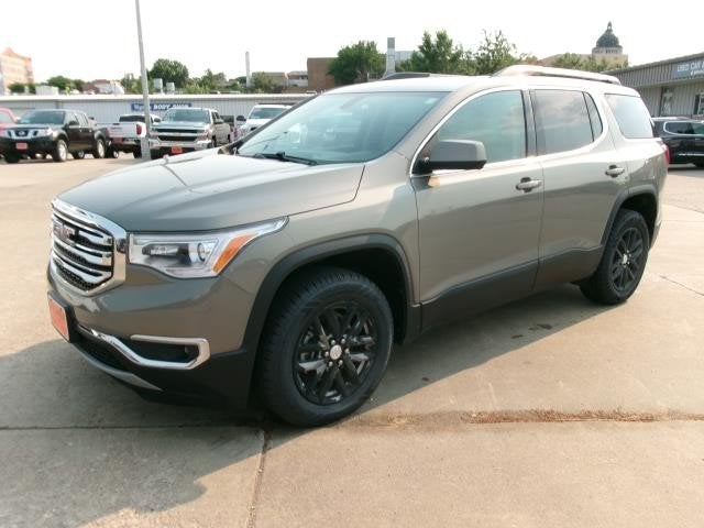2019 GMC Acadia SLT-1 in Pepperdust Metallic — front three-quarter view