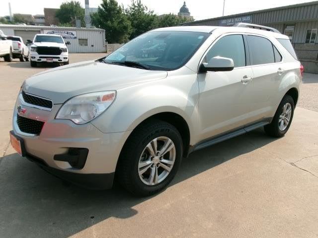 2015 Chevrolet Equinox LT in Champagne Silver Metallic — front three-quarter view
