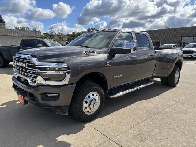 2026 RAM Ram 3500 RAM 3500 LARAMIE CREW CAB 4X4 8' BOX in Granite Crystal Metallic Clear-Coat Exterior Paint — front three-quarter view