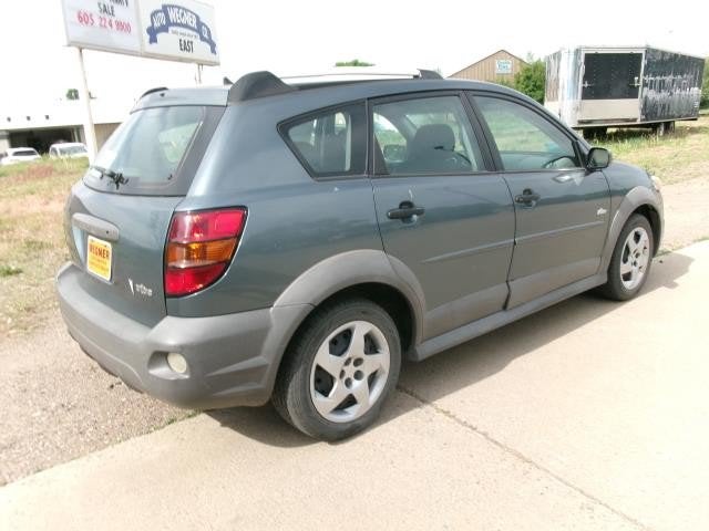 2007 Pontiac Vibe — detail view